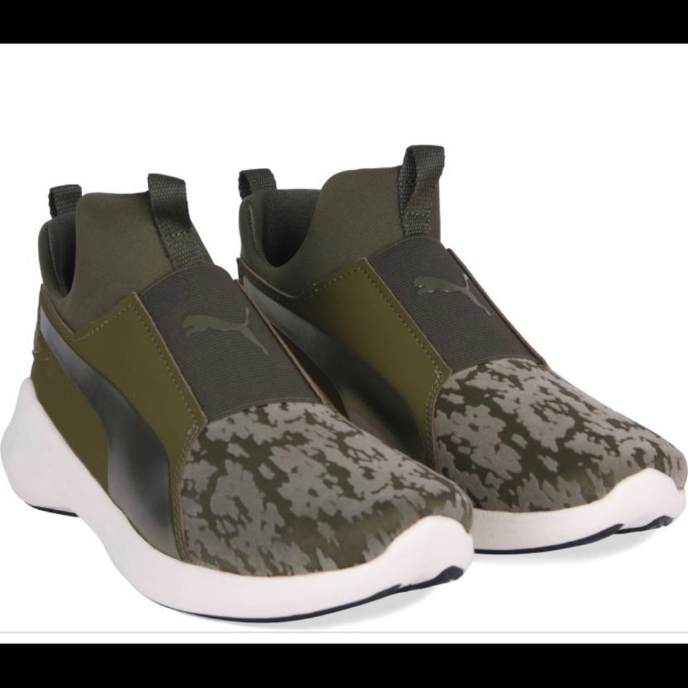 Women’s Puma Rebel Mid ‼️